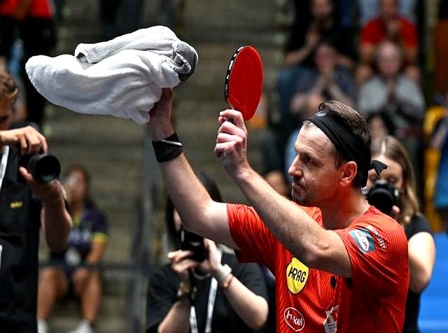 关于英国乒乓球队爆冷比利时乒乓球队，波尔送出助攻的信息